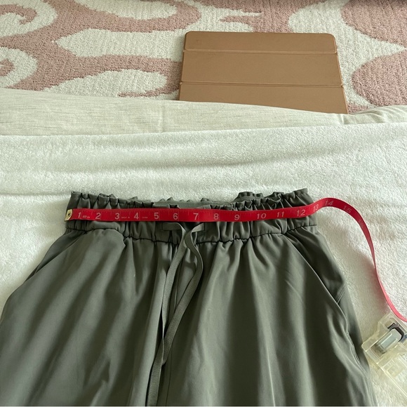 Lululemon Keep Moving Pant- Grey Sage - Picture 4 of 6